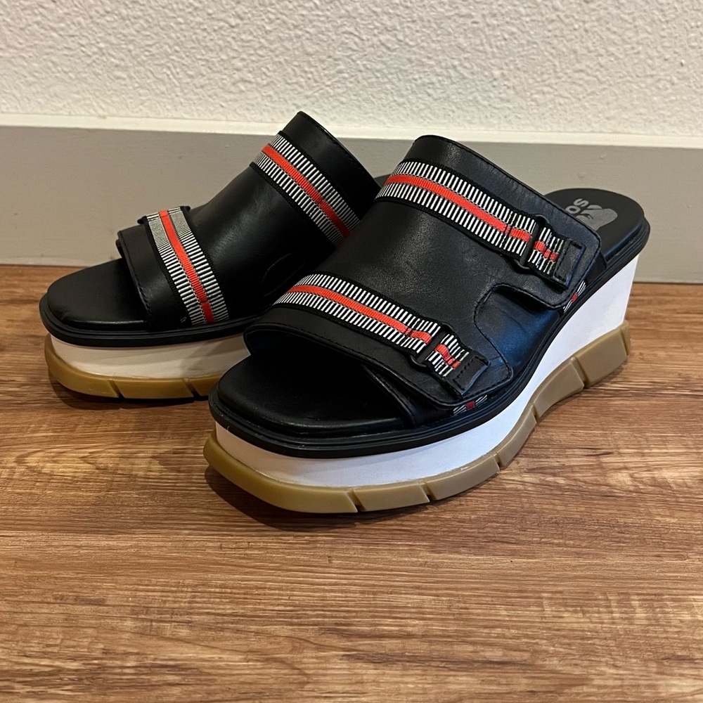 Sorel Joanie III platform sandals